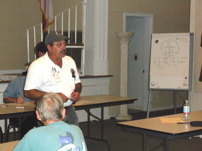 Red Cross Class 10-10-09 012.jpg